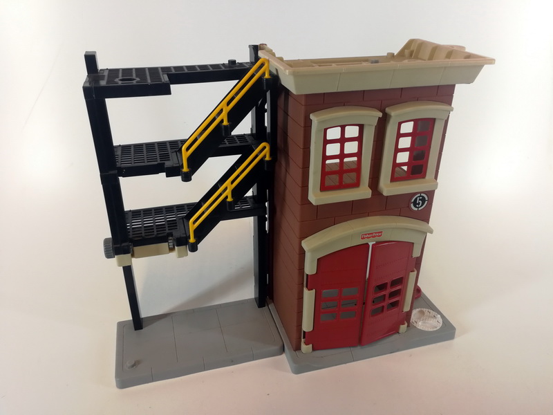 edificio bomberos juguete plastico 40x44x16 1u